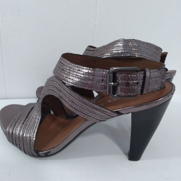 Franko Sarto 4" Ankle Strap Heels. Size 7M - Picture 7 of 12